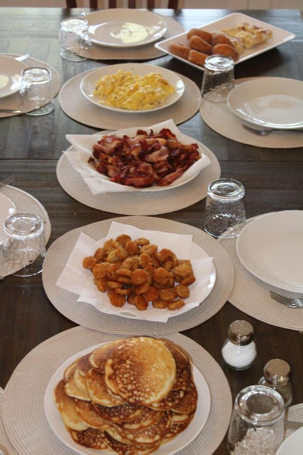 The Hillside B&B. Home W/ Breakfast Service! Wisconsin Dells Exterior foto